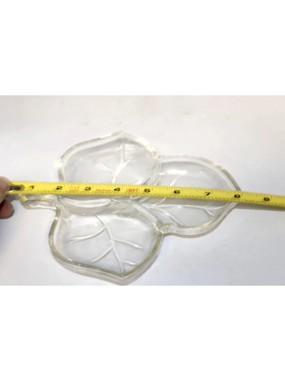 Leaf-Shaped Clear Glass Divided Serving Dish Decorative Plate 8x7